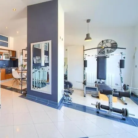 Luxury Vanessa, Apartment *