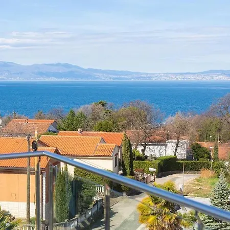 Luxury Vanessa, Apartamento Njivice