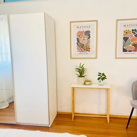 Luxury Vanessa, Apartamento *