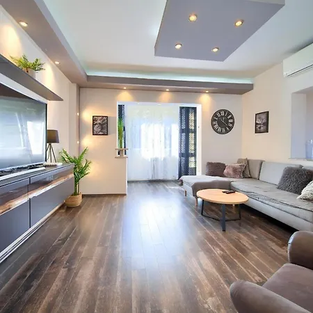 Vanessa Sea View Duplex Penthouse, 公寓 *