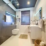 Apartamento Vanessa Sea View Duplex Penthouse,