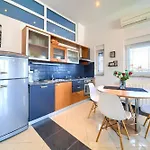 Apartamento Vanessa Sea View Duplex Penthouse, Njivice